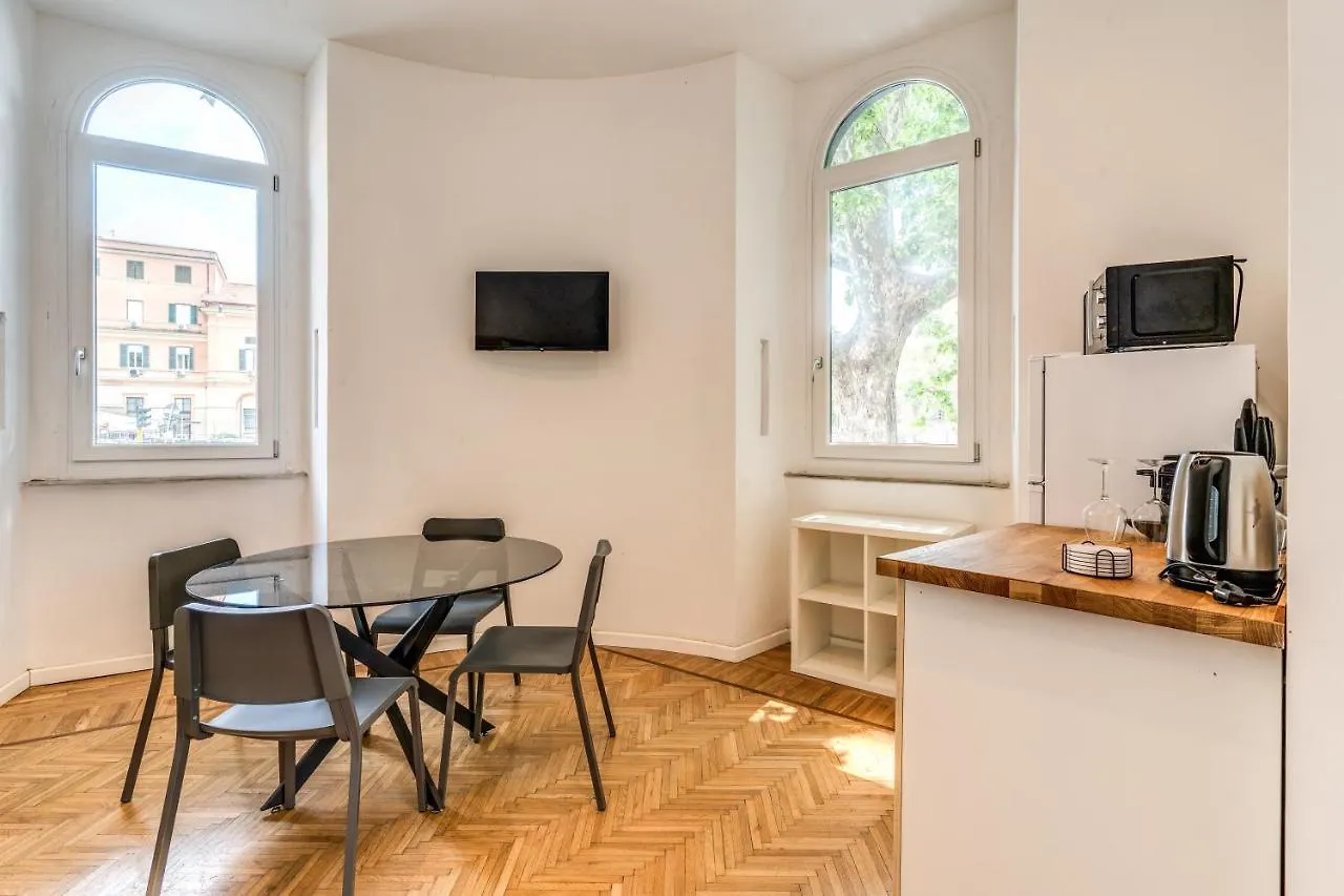 V E N E R E Apartments Rome