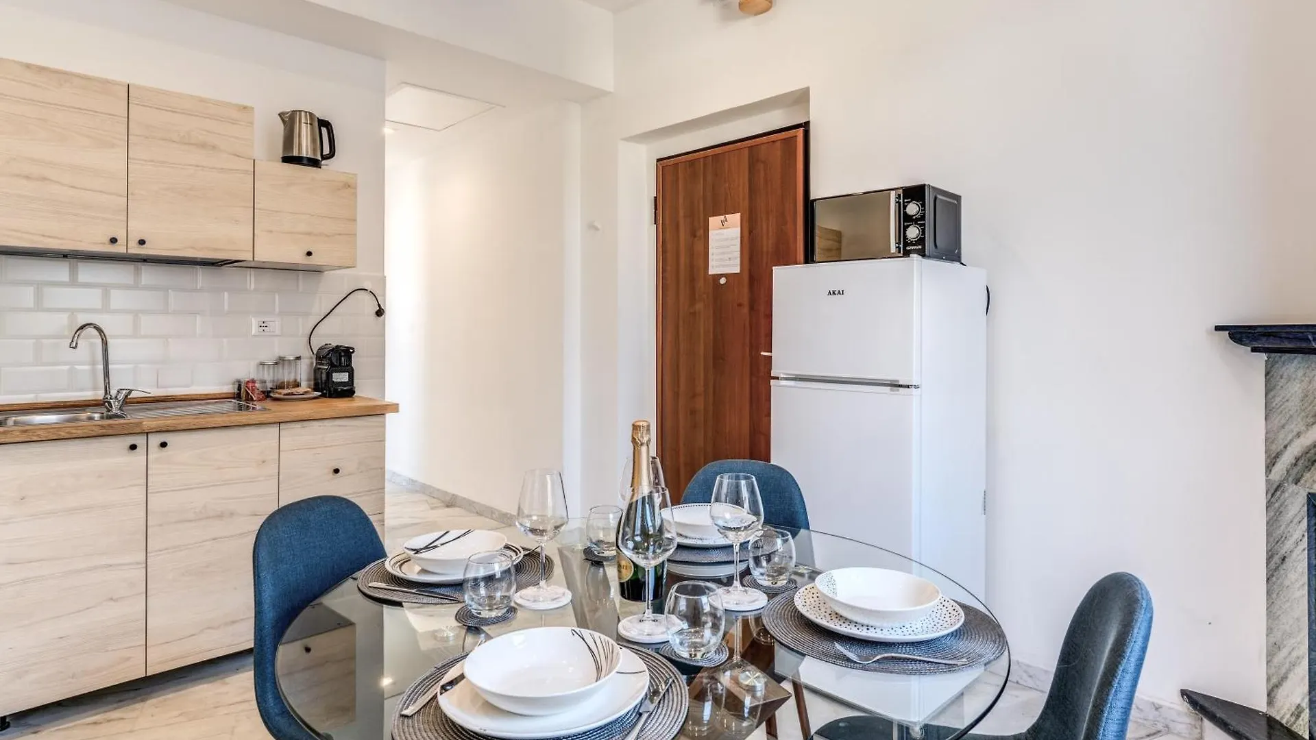 V E N E R E Apartments Rome