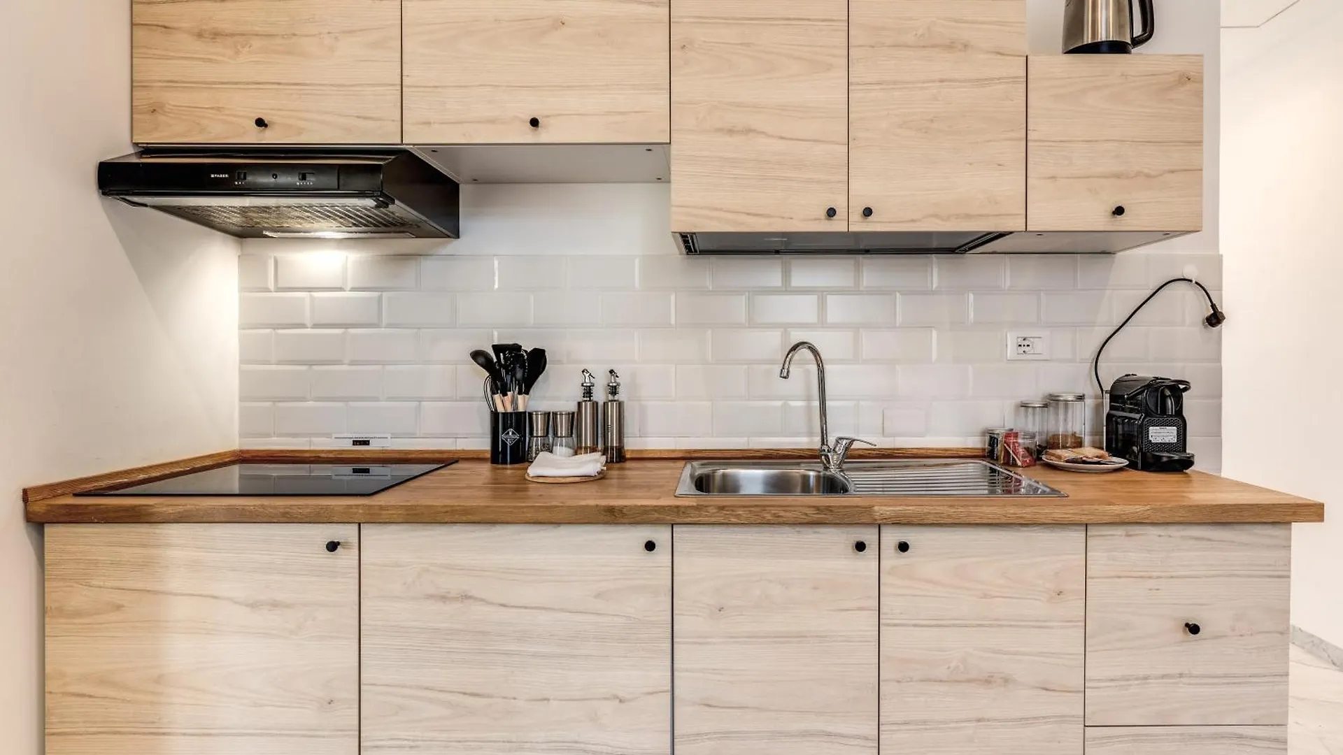 V E N E R E Apartments Rome